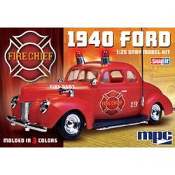 Model plastikowy - Samochód 1940 Ford Fire Chief Super SNAP - MPC