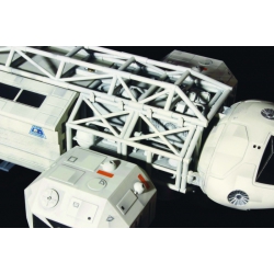 Model plastikowy - Statek kosmiczny Space: 1999 – Eagle Transporter - MPC